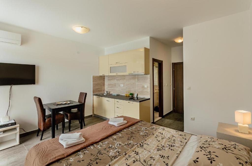 Apartments Joy 헤르섹 외부 사진