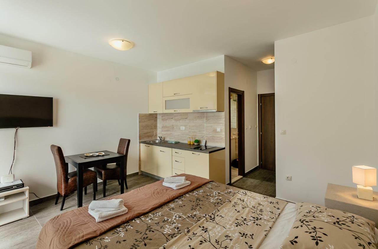 Apartments Joy 헤르섹 외부 사진